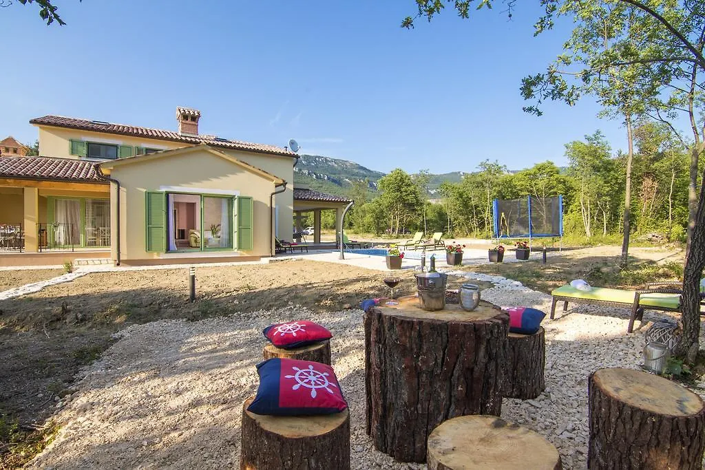Villa Mare & Monti Istra Opatija 0*,  Croatia